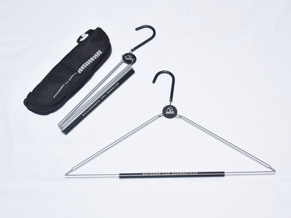 TRAVEL HANGER